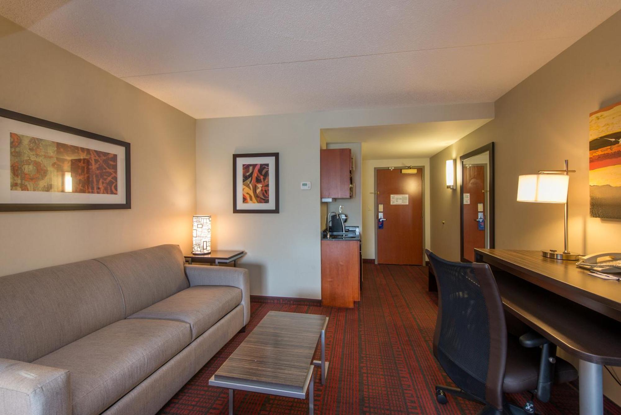 Holiday Inn Express Hotel & Suites Auburn By Ihg Екстер'єр фото