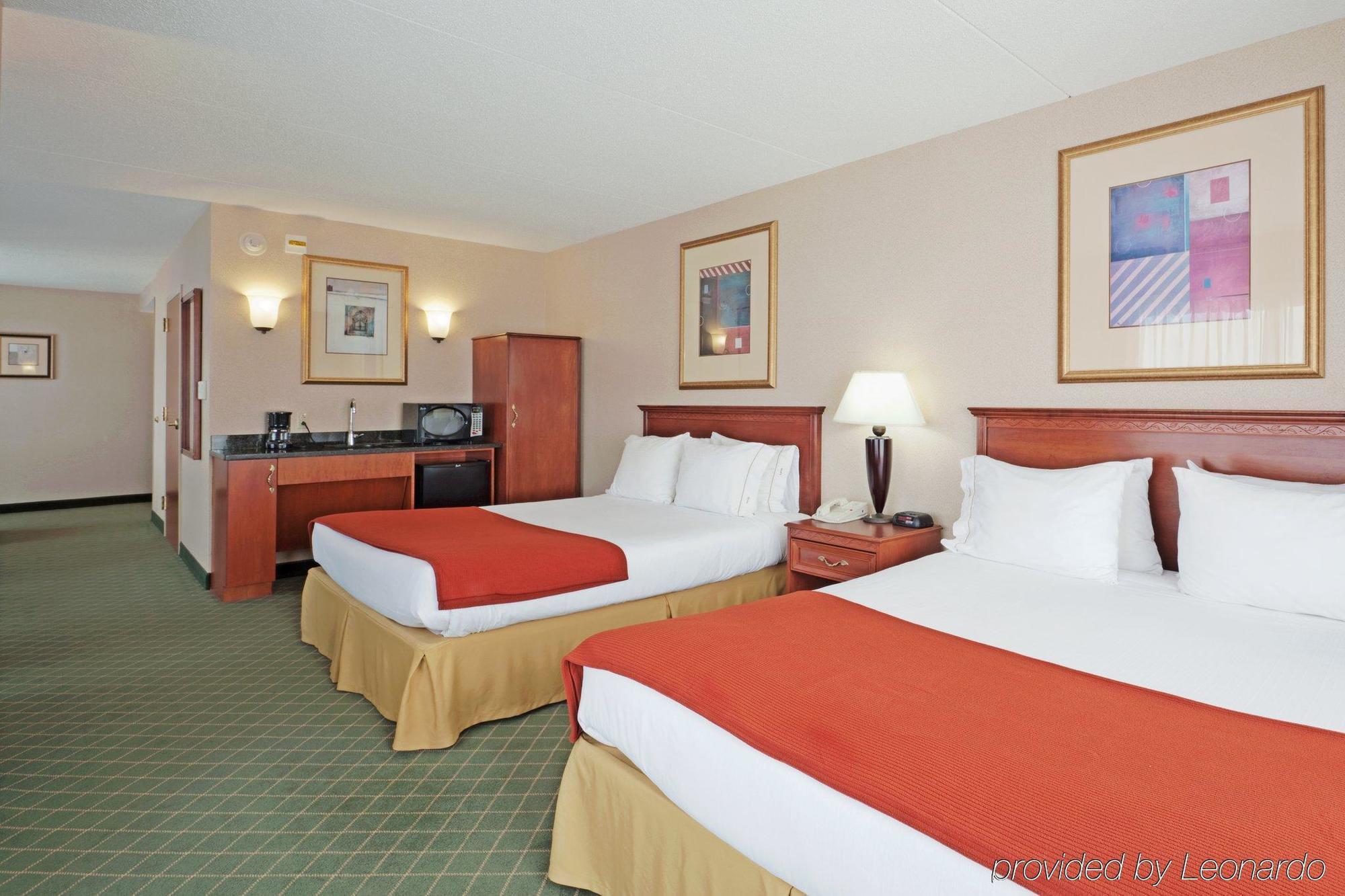 Holiday Inn Express Hotel & Suites Auburn By Ihg Номер фото