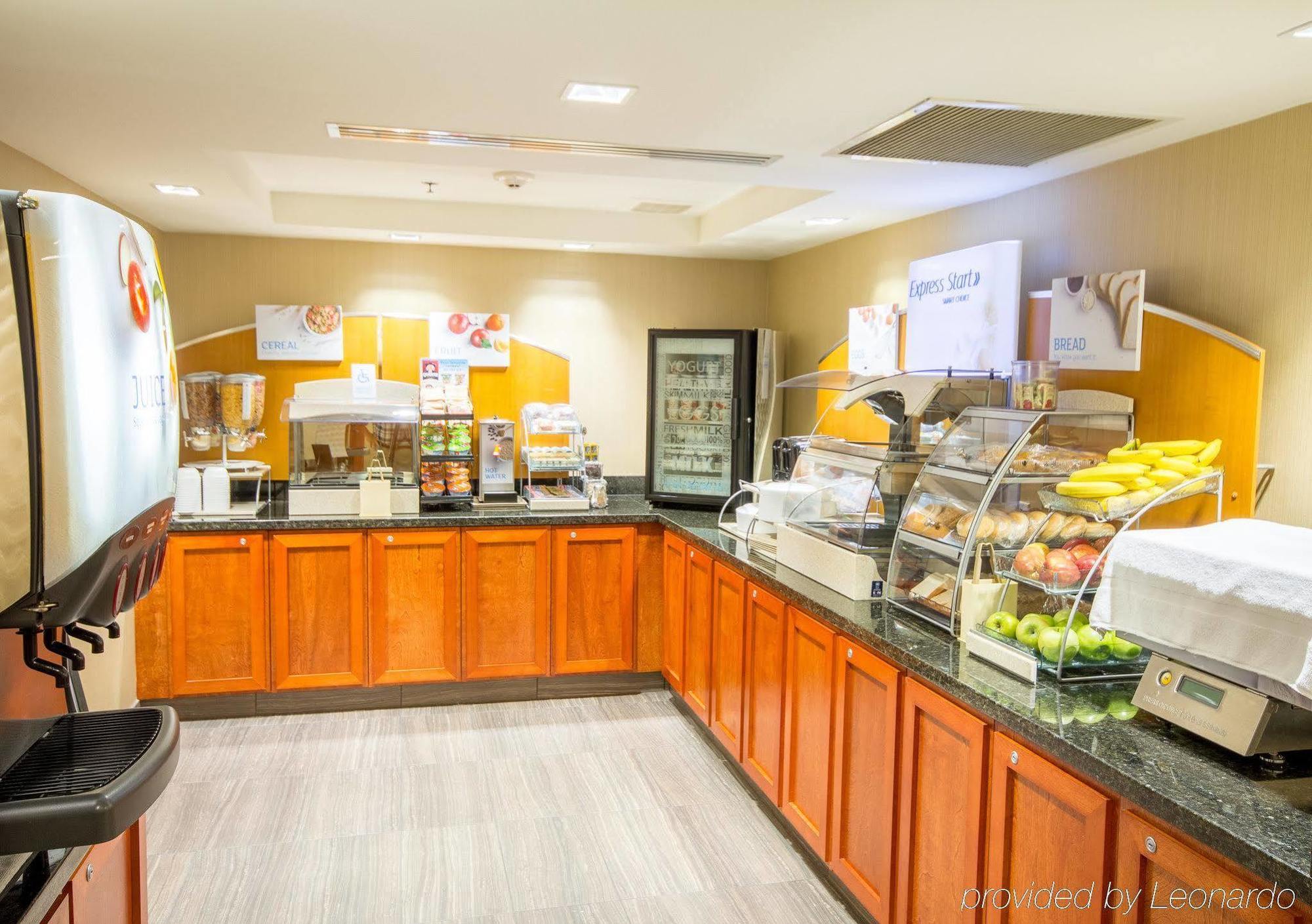 Holiday Inn Express Hotel & Suites Auburn By Ihg Екстер'єр фото